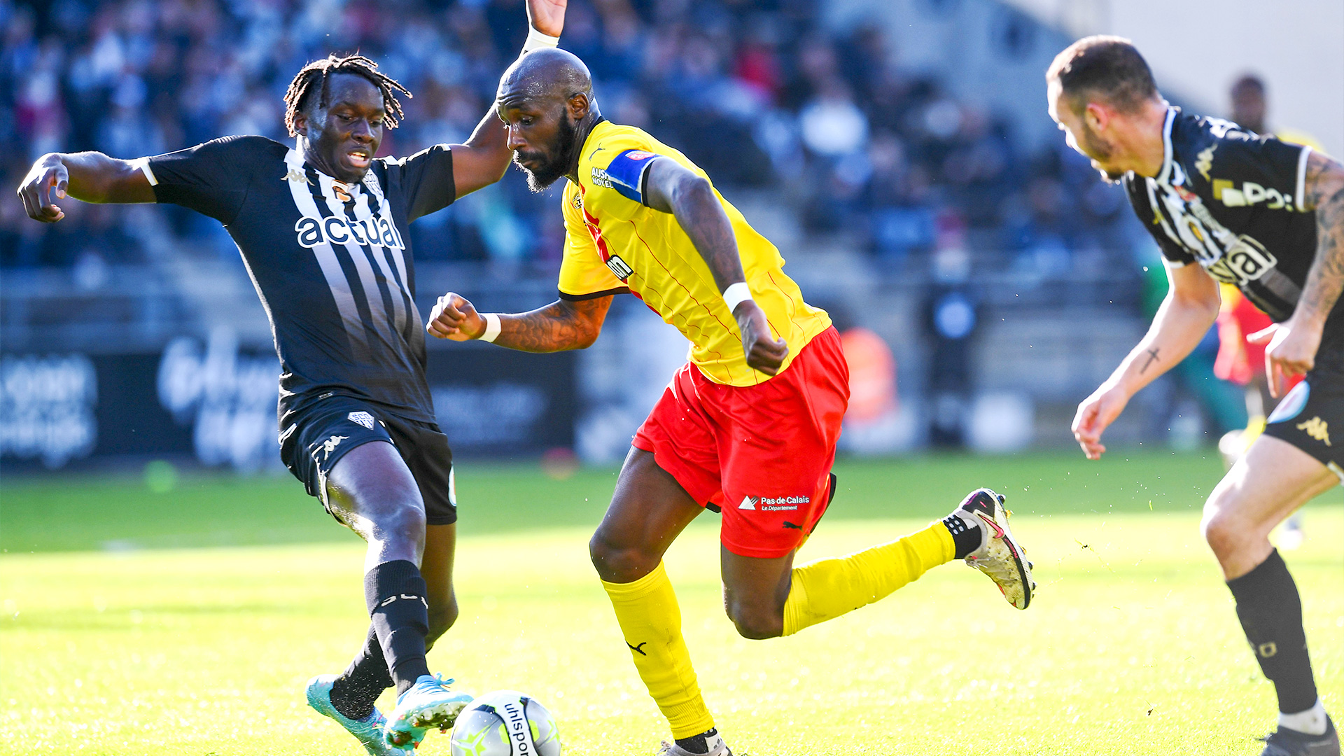 Avant Angers SCO-RC Lens, à la lampe