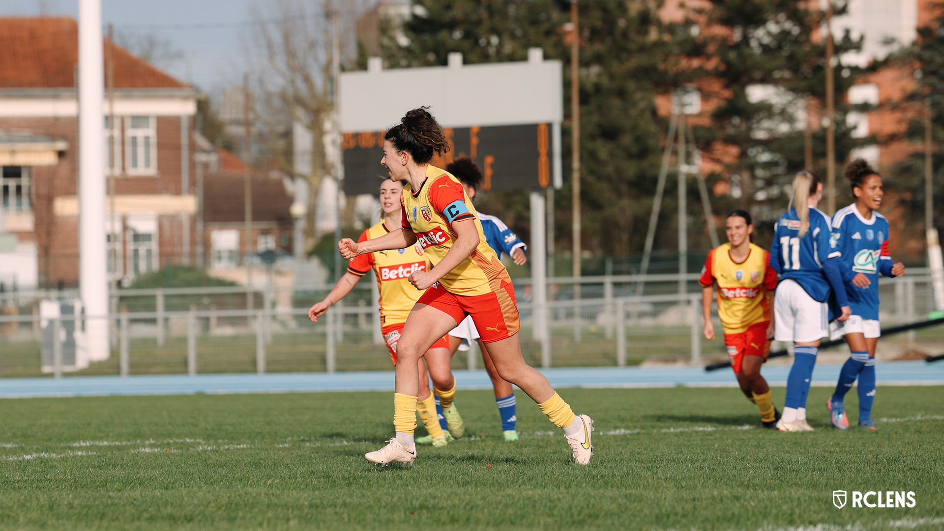 RC Lens : Emma Smaali