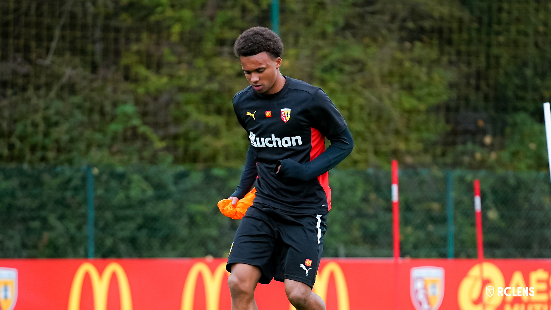 Premier contrat pro pour Kembo Diliwidi Made in Gaillette RCLens